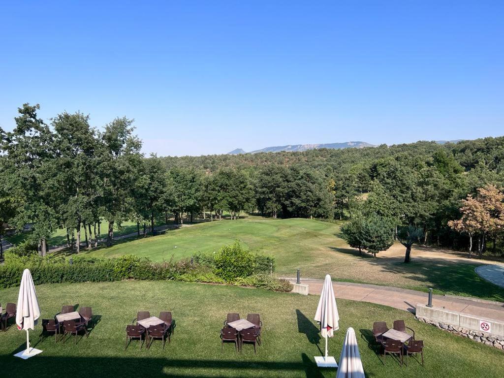 Golf Sojuela Naturaleza Pet Friendly Luaran gambar